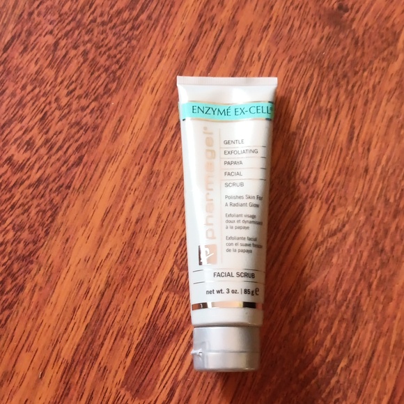 💟Papaya Facial Scrub - Picture 1 of 8